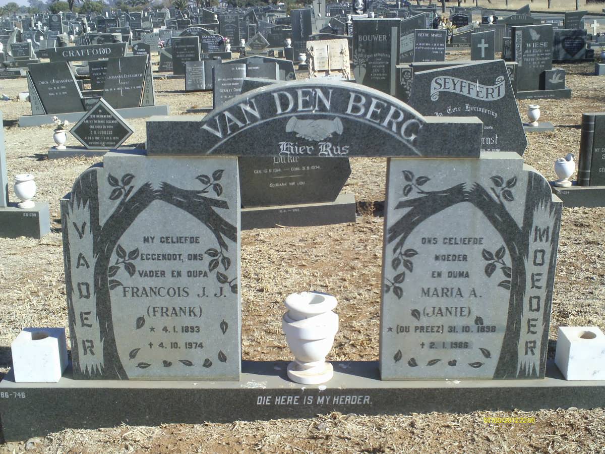 BERG Francois J.J., van den 1893-1974 &amp; Maria A. DU PREEZ 1898-1986