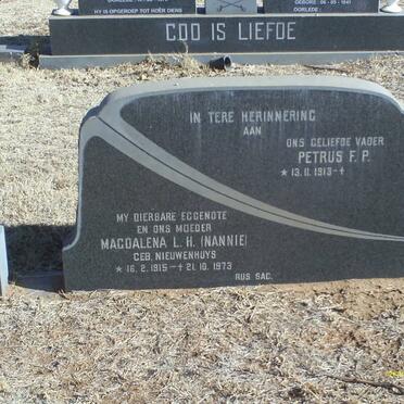 DURANDT Petrus F.P. 1913- &amp; Magdalena L.H. NIEUWENHUYS 1915-1973