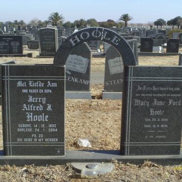 HOOLE Jerry Alfred J. 1932-2004 &amp; Mary Jane Ford 1935-1973