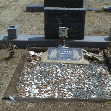 OLIVIER Nicolaas W. 1920-1975 &amp; Anna C.J. 1920- :: NEL Miem nee OLIVIER 1951-2010       