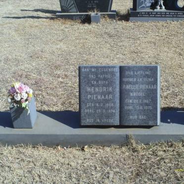 PIENAAR Hendrik 1900-1974 &amp; P. Nellie KRUGEL 1907-1975