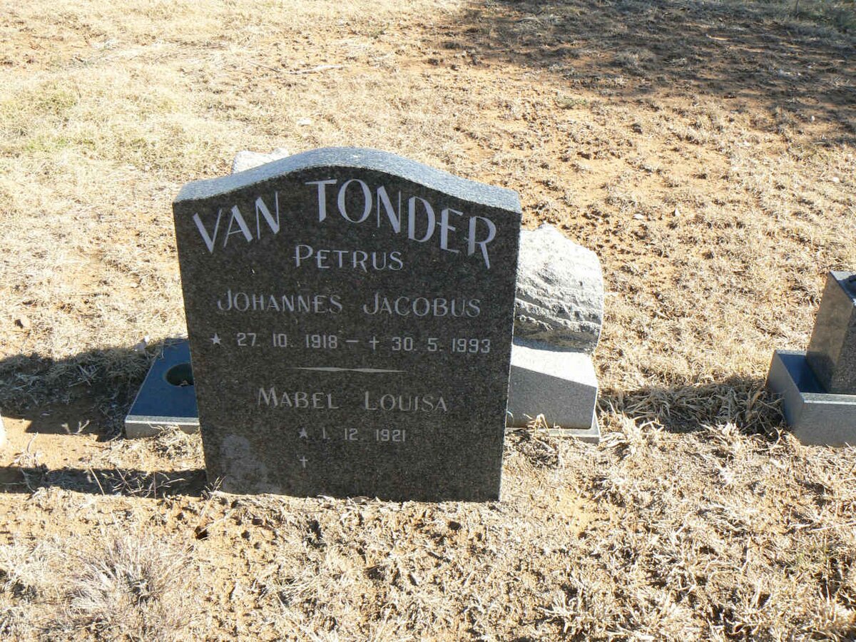 TONDER Petrus Johannes Jacobus, van 1918-1993 &amp; Mabel Louisa 1921-
