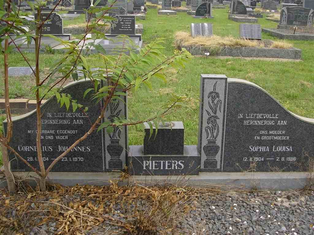 PIETERS Cornelius Johannes 1904-1970 &amp; Sophia Louisa 1904-1986