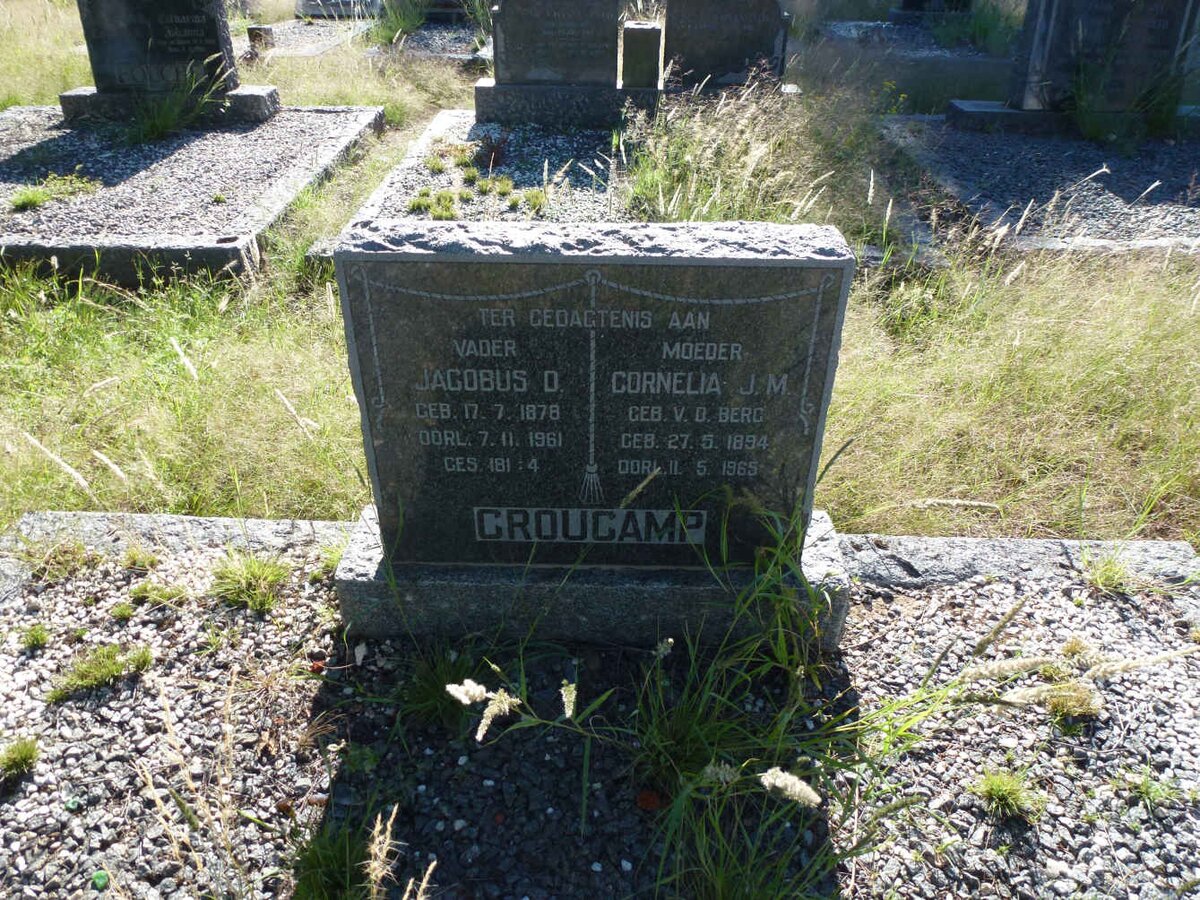 CROUCAMP Jacobus D. 1878-1961 &amp; Cornelia J.M. V.D.BERG 1894-1965