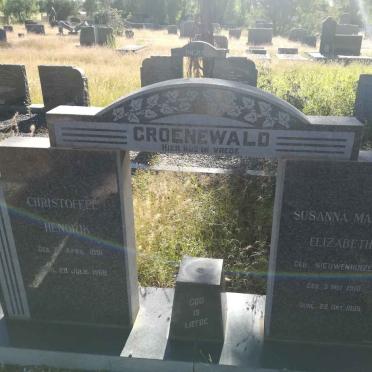 GROENEWALD Christoffel Hendrik 1891-1968 &amp; Susanna Maria Elizabeth NIEUWENHUIZEN 1910-1995