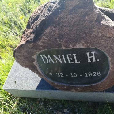 NIEWENHUIZEN Daniel H. 1926- &amp; Martha S. 1929-1996