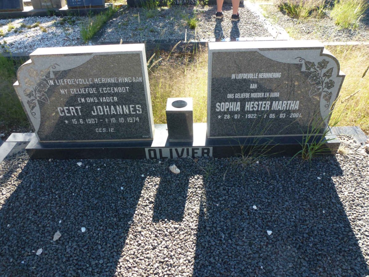 OLIVIER Gert Johannes 1907-1974 &amp; Sophia Hester Martha 1922-2001