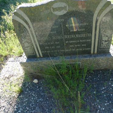 WYK Marthinus Jacobus, van 1892-1965 &amp; Bertha Magrietha JACOBS 1896-1953