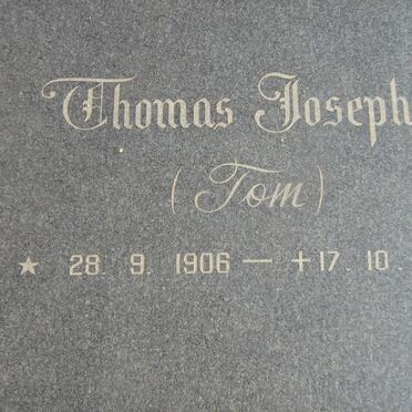 CAWOOD Thomas Joseph 1906-1990 &amp;  Josiena Maria 1911-