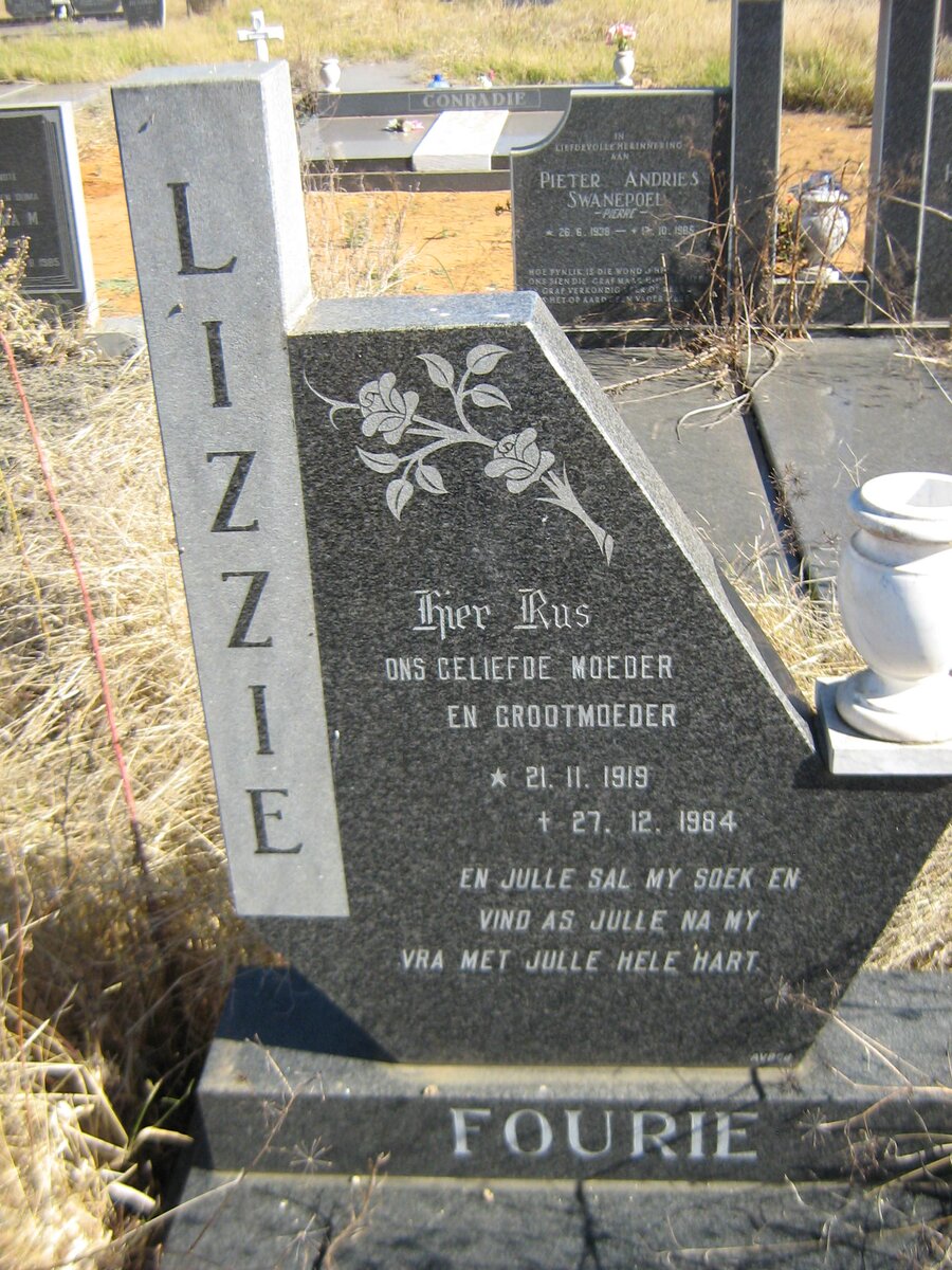 FOURIE Lizzie 1919-1984