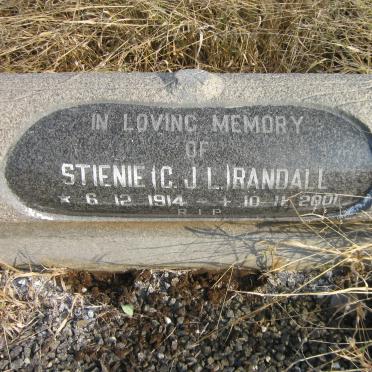 RANDALL C.J.L. 1914-2001