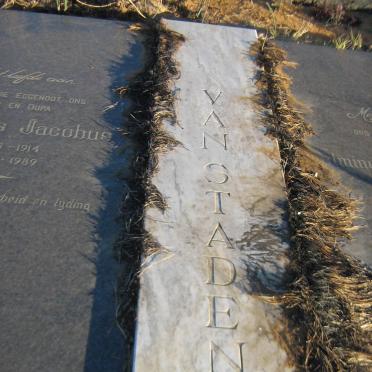 STADEN Stephanus Jacobus, van 1914-1989 &amp; Wilhelmina Johanna Dorethea SINGLETON 1918-1991