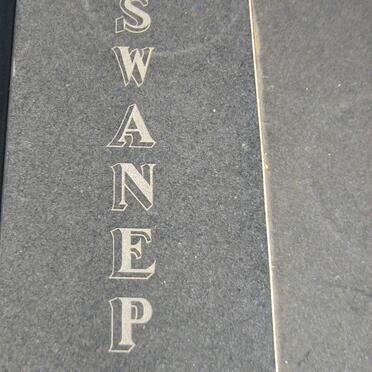 SWANEPOEL P.J.E. 1917-1998 &amp; M.S. 1915-2007