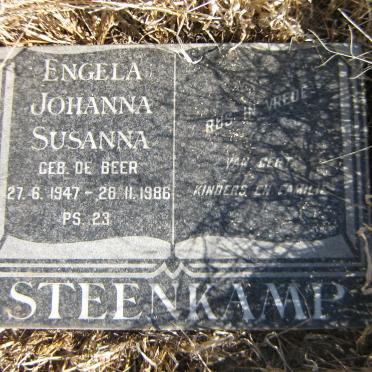 STEENKAMP Engela Johanna Susanna nee DE BEER 1947-1986