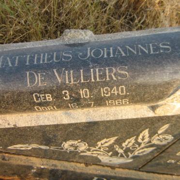 VILLIERS Mattheus Johannes, de 1940-1966 &amp; Wilhelmina Susanna J. VAN RENSBURG 1945-1966