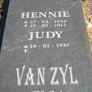 ZYL Hennie, van 1934-2012 &amp; Judy 1937-