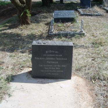 PRETORIUS Hendrina Johanna Fredrika nee HAARHOFF 1860-1944