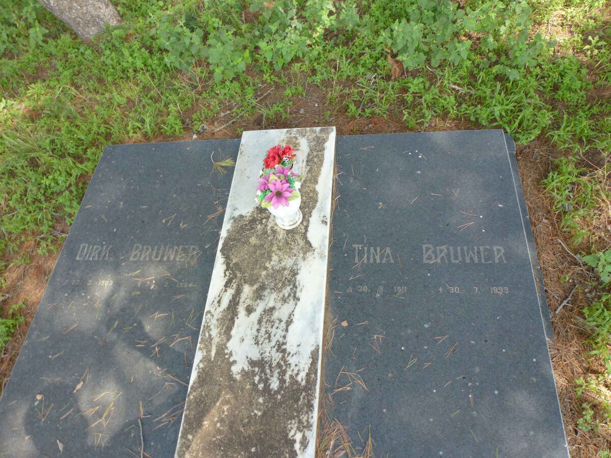 BRUWER Dirk 1903-1984 &amp; Tina 1911-1993