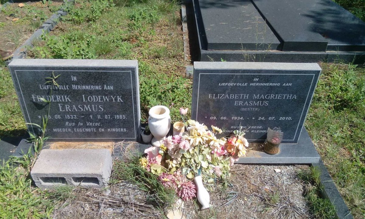 ERASMUS Frederik Lodewyk 1933-1985 &amp; Elizabeth Magrietha BESTER 1934-2010