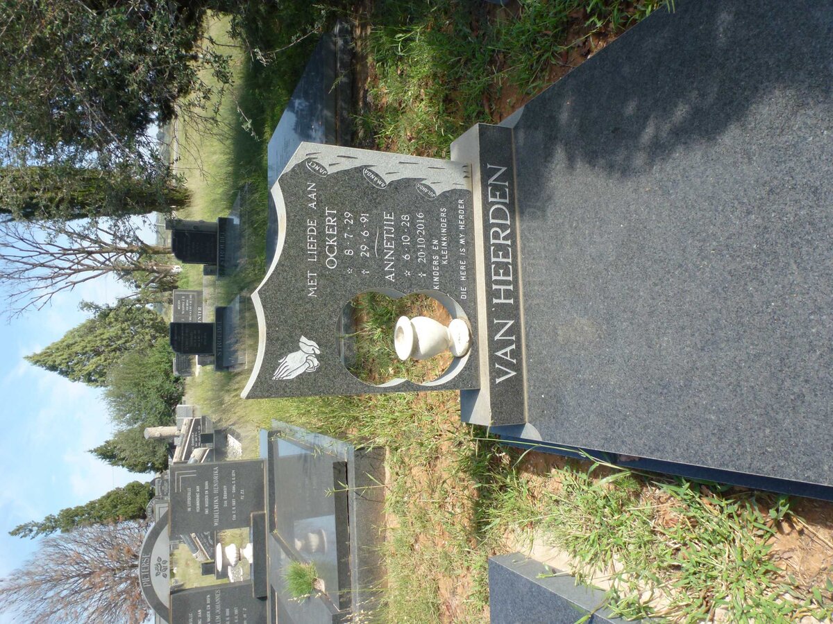 HEERDEN Ockert, van 1929-1991 &amp; Annatjie 1928-2016