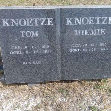KNOETZE Tom 1915-1997 &amp; Miemie 1915-2007