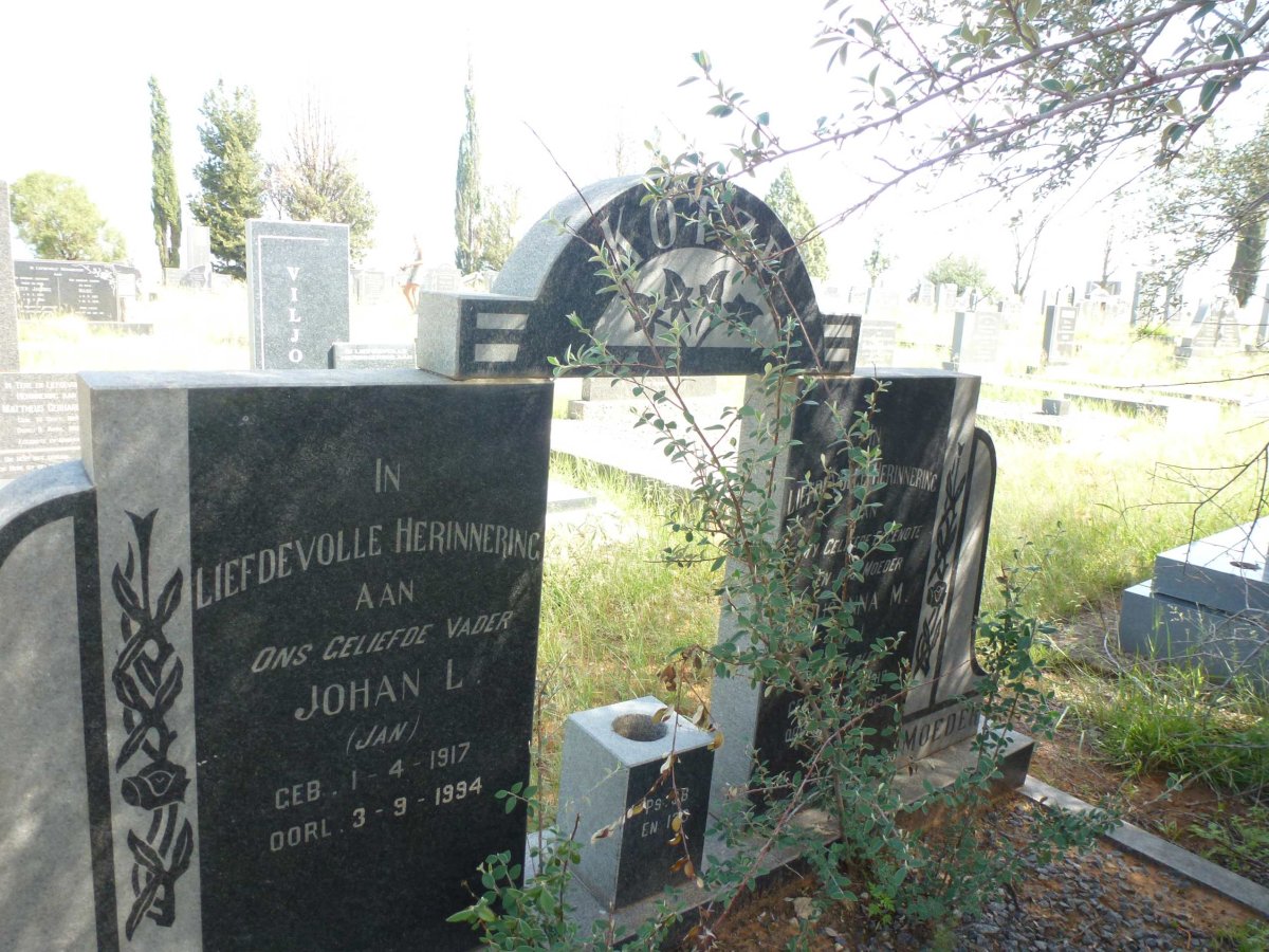 KOTZE Johan L. 1917-1994 &amp; Susanna M. EARLE 1919-1969