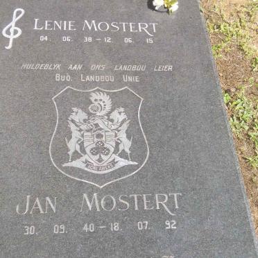 MOSTERT Jan 1940-1992 &amp; Lenie 1938-2015
