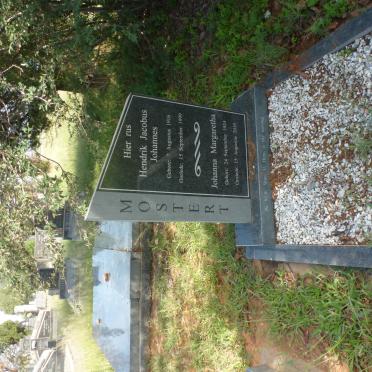 MOSTERT Hendrik Jacobus Johannes 1916-1999 &amp; Johanna Margaretha 1924-2010