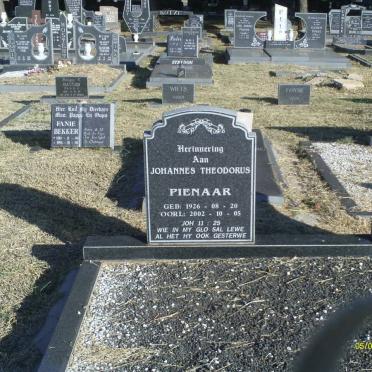 PIENAAR Johannes Theodorus 1926-2002 &amp; Susara Cornelia W. 1931-1996