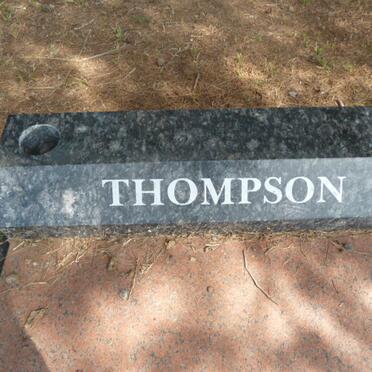 THOMPSON Willem Adriaan 1926-1992 &amp; Elizabeth Christina 1931-2008