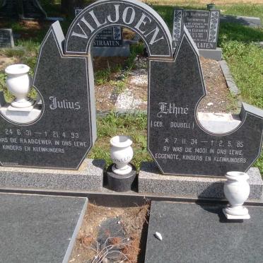 VILJOEN Julius 1931-1993 &amp; Ethne DOUBELL 1934-1985