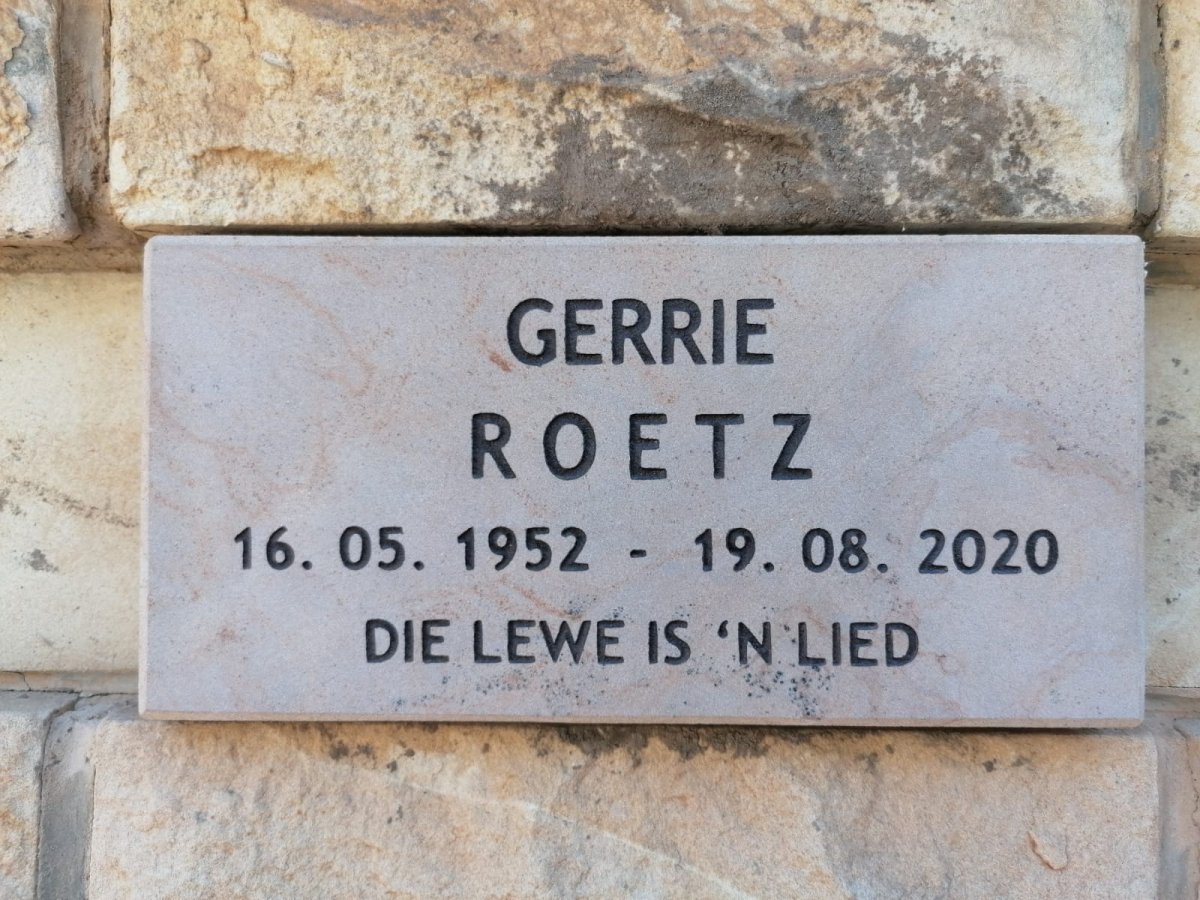 ROETZ Gerrie 1952-2020