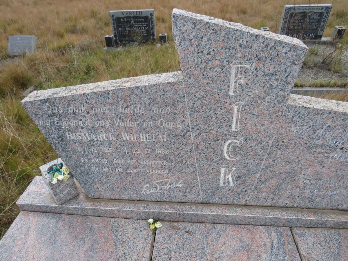 FICK Bismarck Wilhelm 1915-1986 &amp; Inez 1919-200? _1