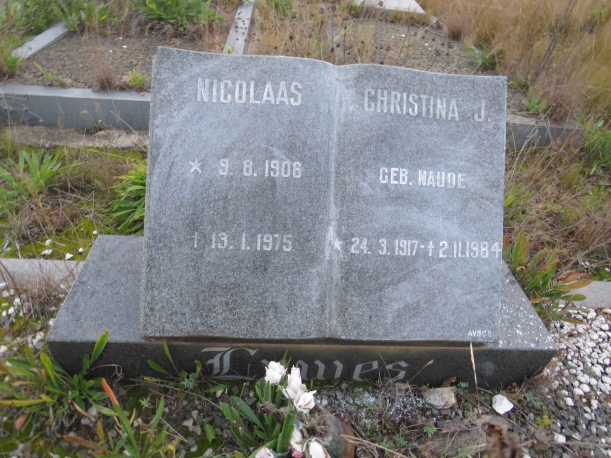LUWES Nicolaas 1906-1975 & Christina J. NAUDE 1917-1984