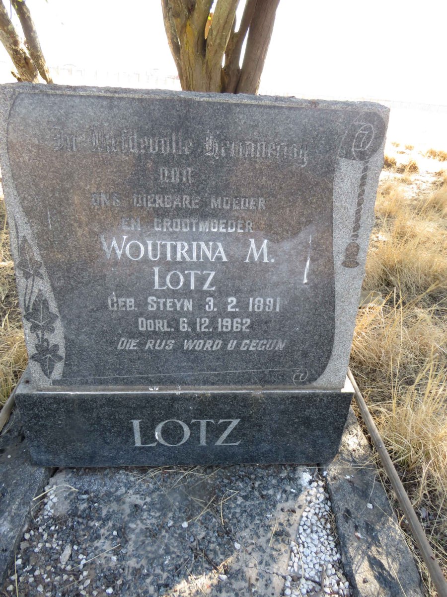 LOTZ Woutrina M. nee STEYN 1891-1962
