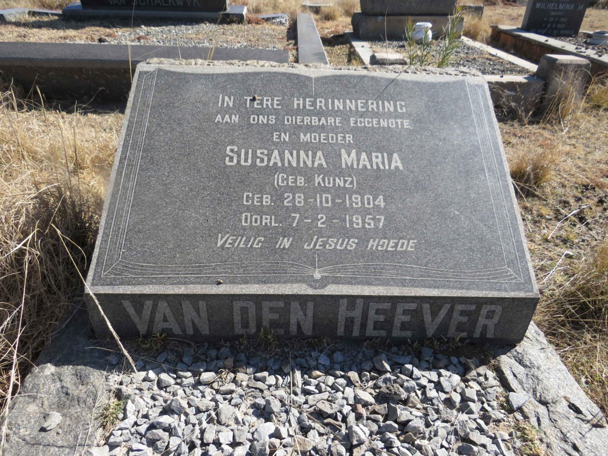 HEEVER Susanna Maria, van den nee KUNZ 1904-1957