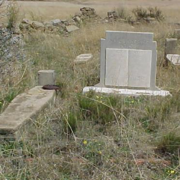 TONDER Andrias J.J., van 1864-1948 &amp; Elizabeth M. NAUDE 1872-1921