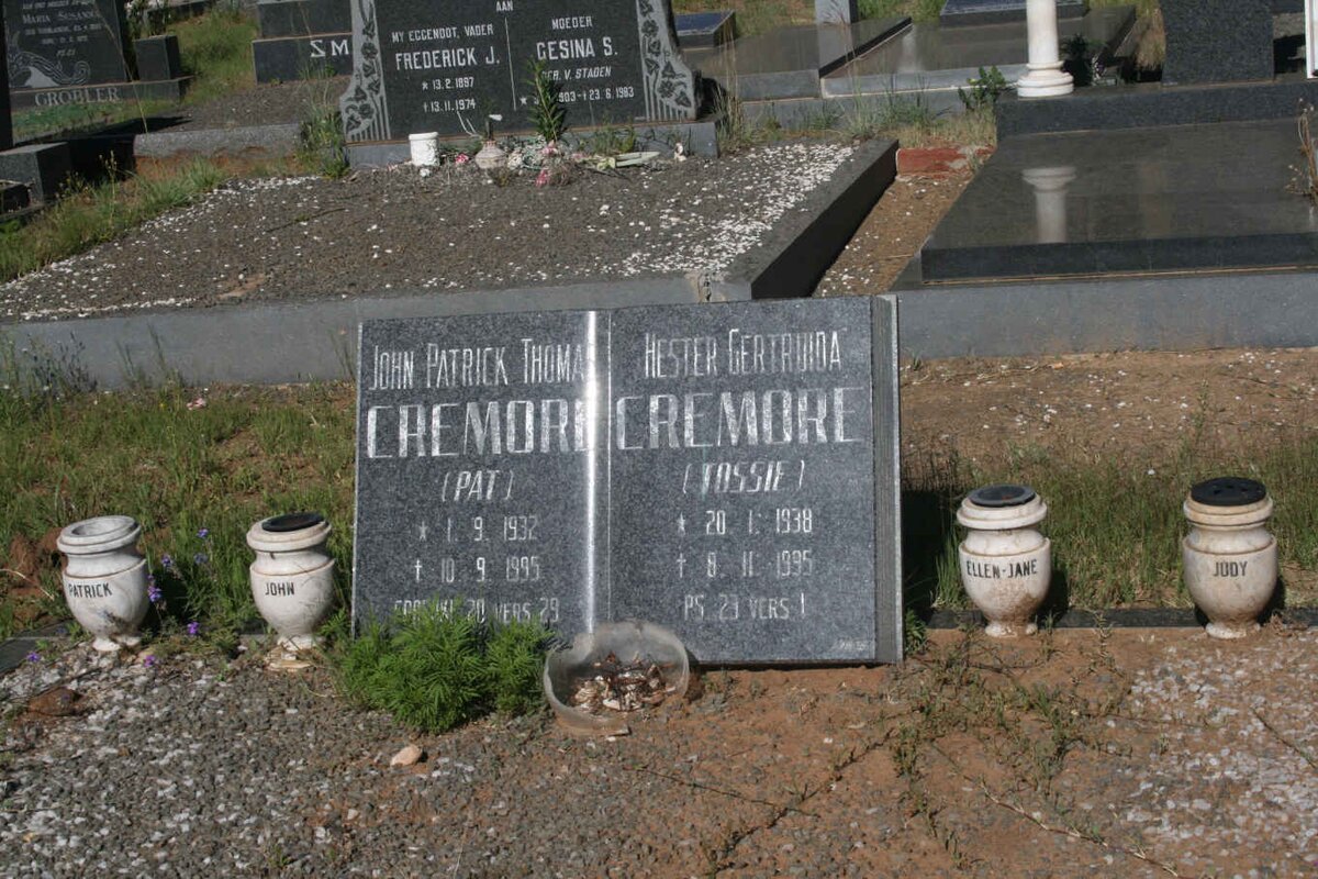 CREMORE Johan Patrick Thomas 1932-1995 &amp; Hester Gertruida 1938-1995