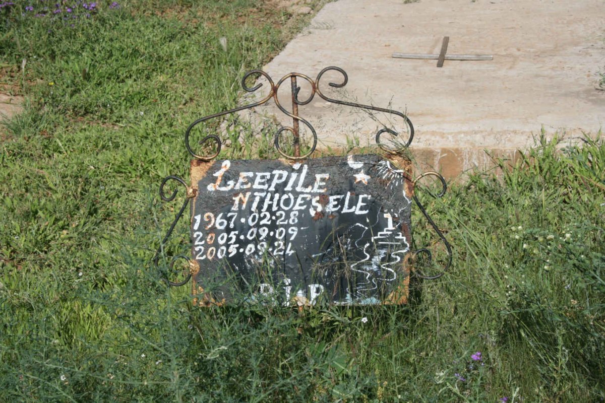 LEEPILE Nthoesele 1967-2005