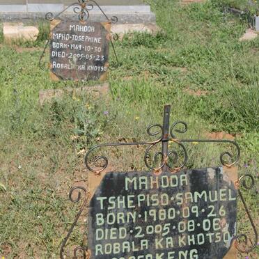 MAHOOA Tshepiso Samuel 1980-2005 ::  MAHOOA  Mpho Josephine 1969-2005