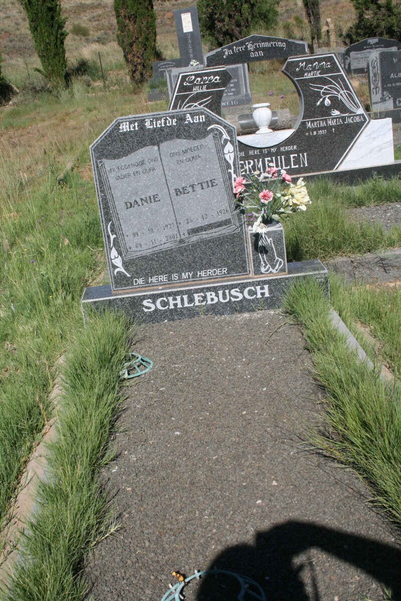 SCHLEBUSCH Danie 1927-2001 &amp; Bettie 1926-