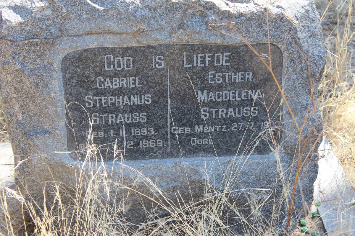 STRAUSS Gabriel Stephanus 1893-1969 &amp; Esther Magdelena MENTZ 1903-