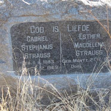 STRAUSS Gabriel Stephanus 1893-1969 &amp; Esther Magdelena MENTZ 1903-