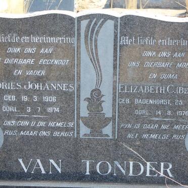 TONDER Andries Johannes, van 1906-1974 &amp; Elizabeth C. BADENHORST 1912-1976