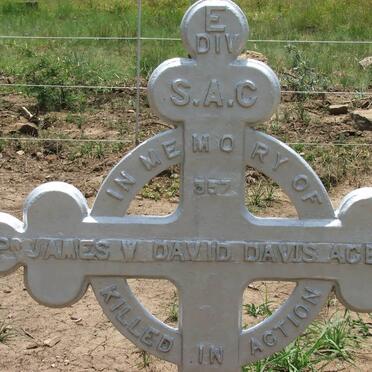 DAVIS James V. David