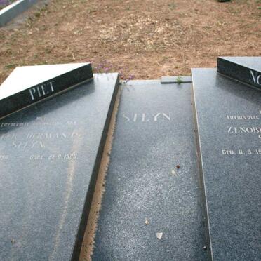 STEYN Pieter Hermanus 1911-1980 & Zenobia Jacoba 1911-1987 _1