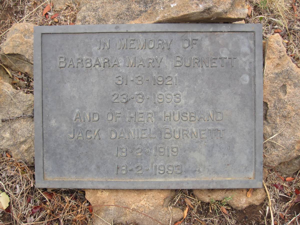 BURNETT Jack Daniel 1919-1993 &amp; Barbara Mary 1921-1993