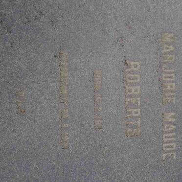 R - Vanne :: Surnames - R