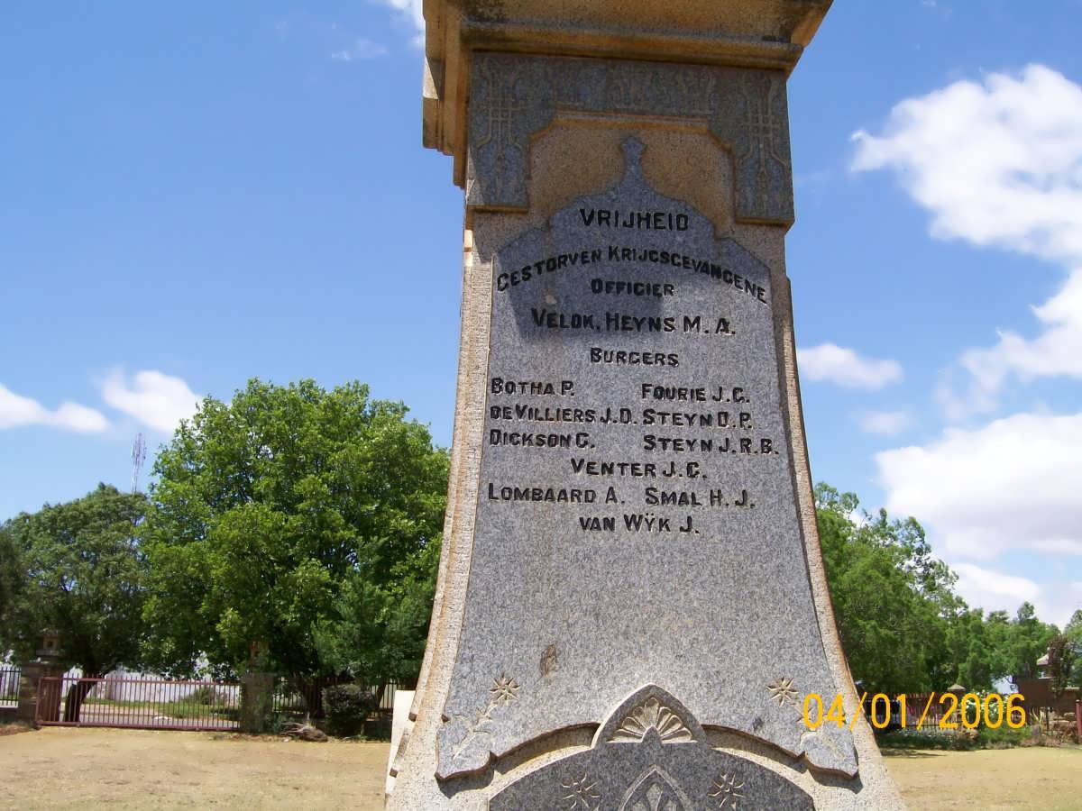 04. Memorial plaque / Gedenkplaat  - Sterftes as krygsgevangenes