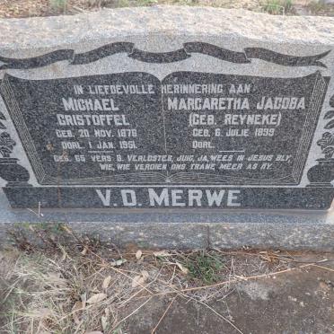 MERWE Michael Cristoffel, v.d. 1876-1951 & Margaretha Jacoba REYNEKE 1899- 